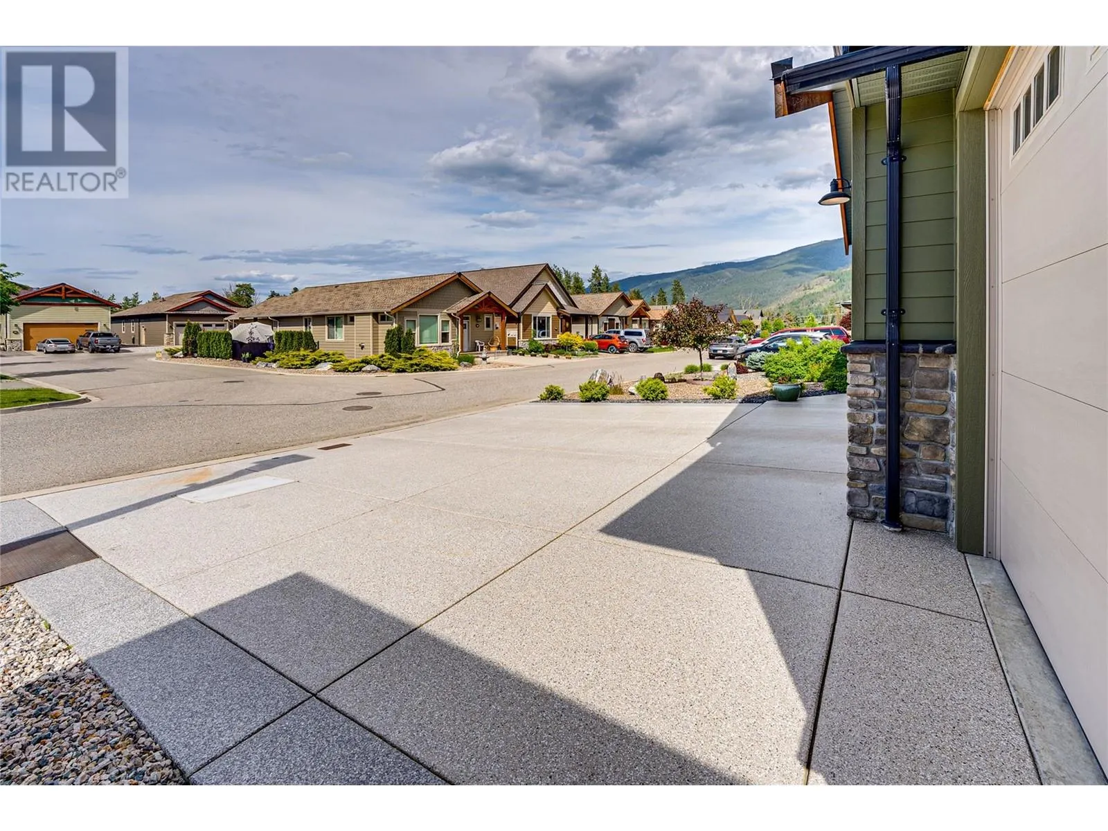 2444 York Avenue Unit# 8