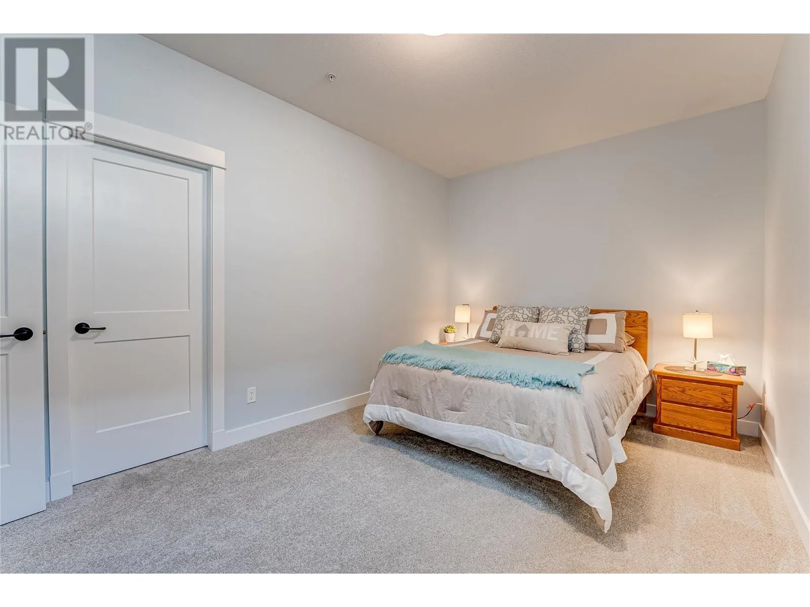 2444 York Avenue Unit# 8