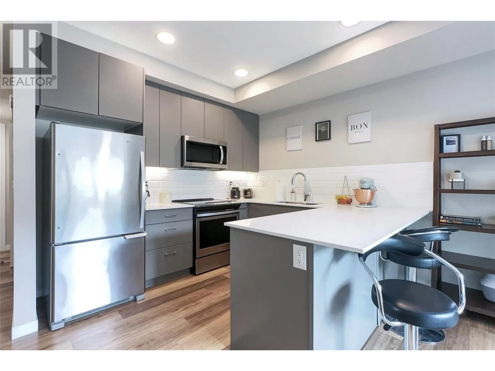 722 Valley Road Unit# 219