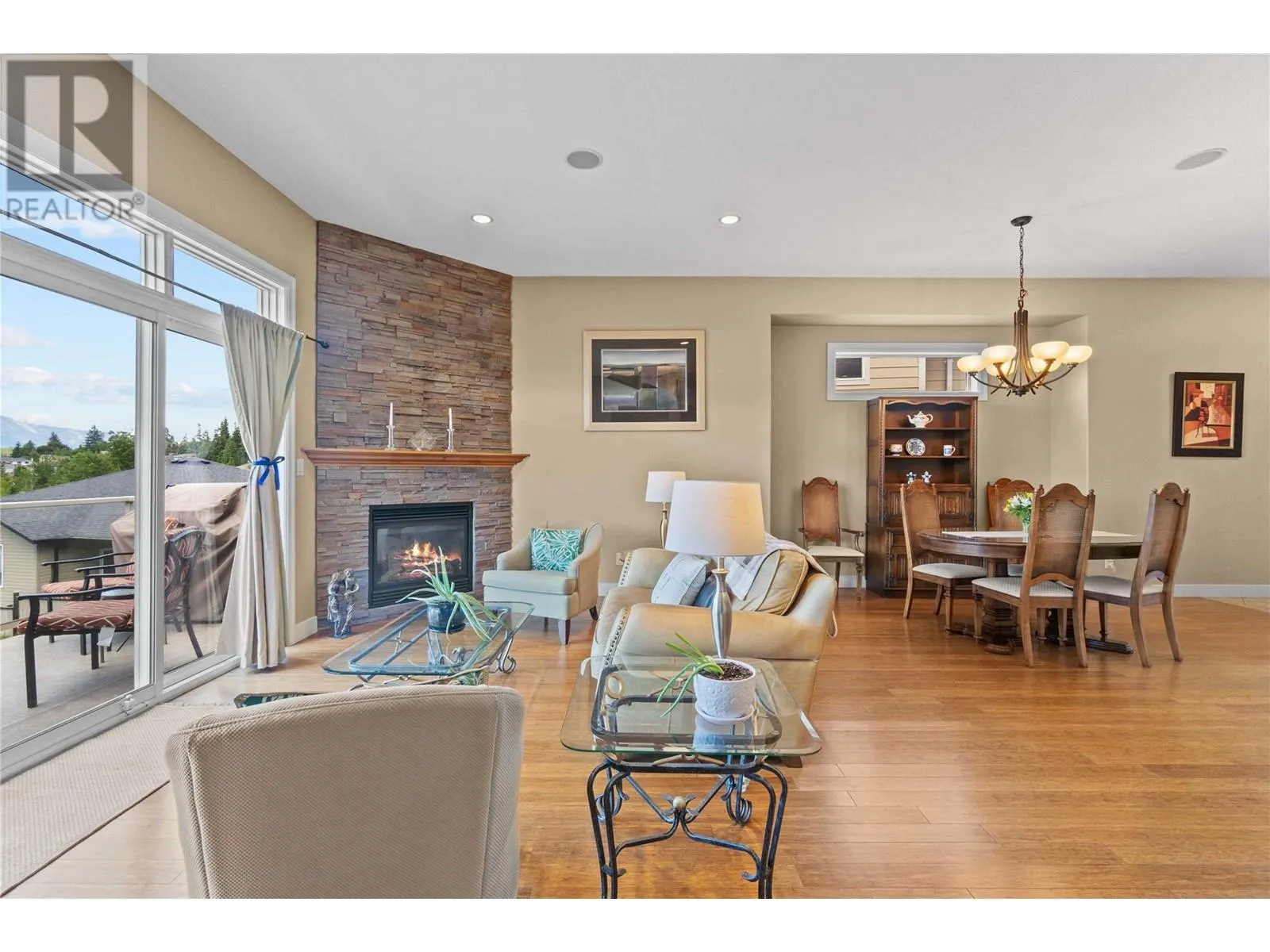 1431 Auto Road SE Unit# 4