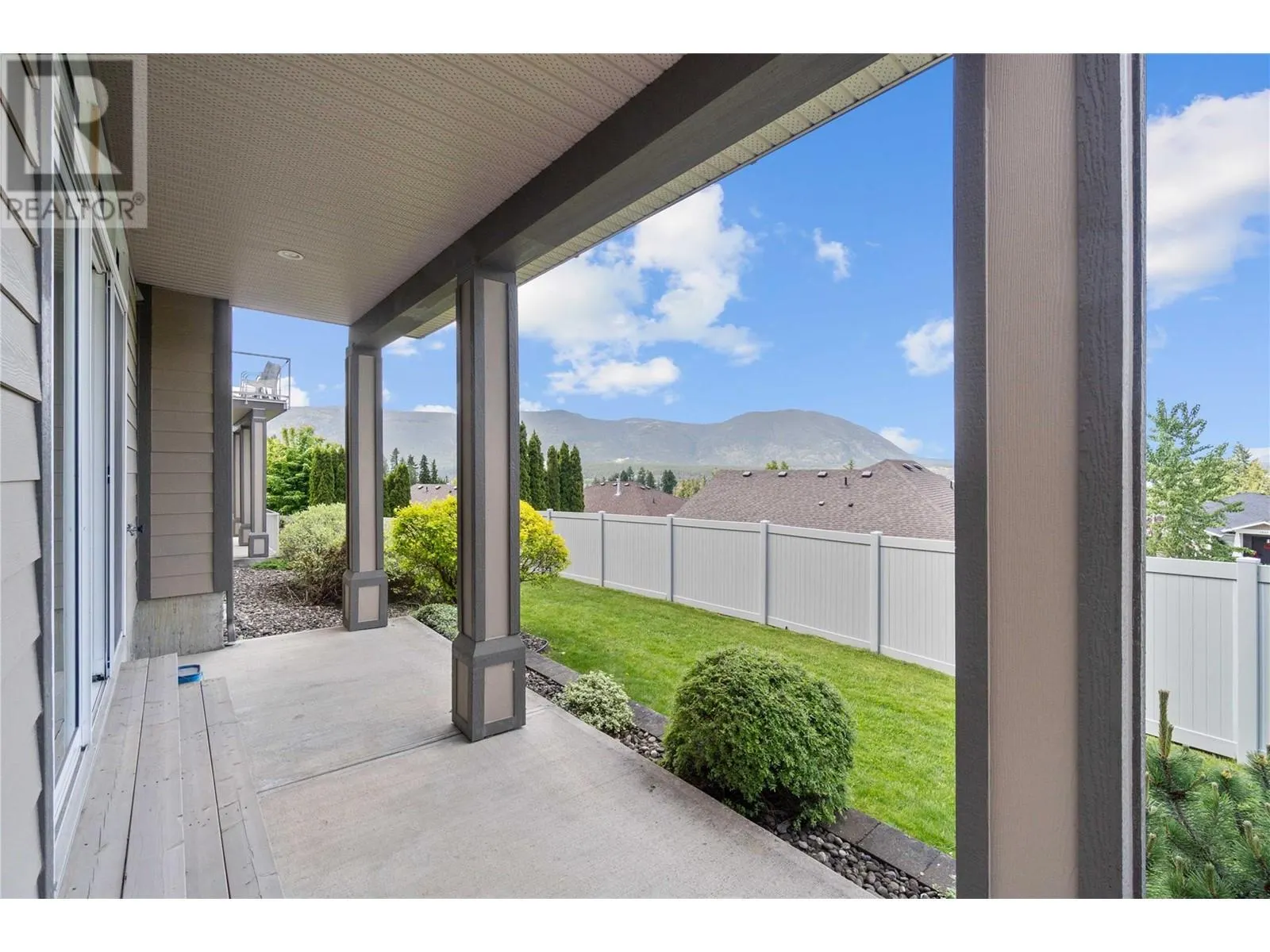 1431 Auto Road SE Unit# 4