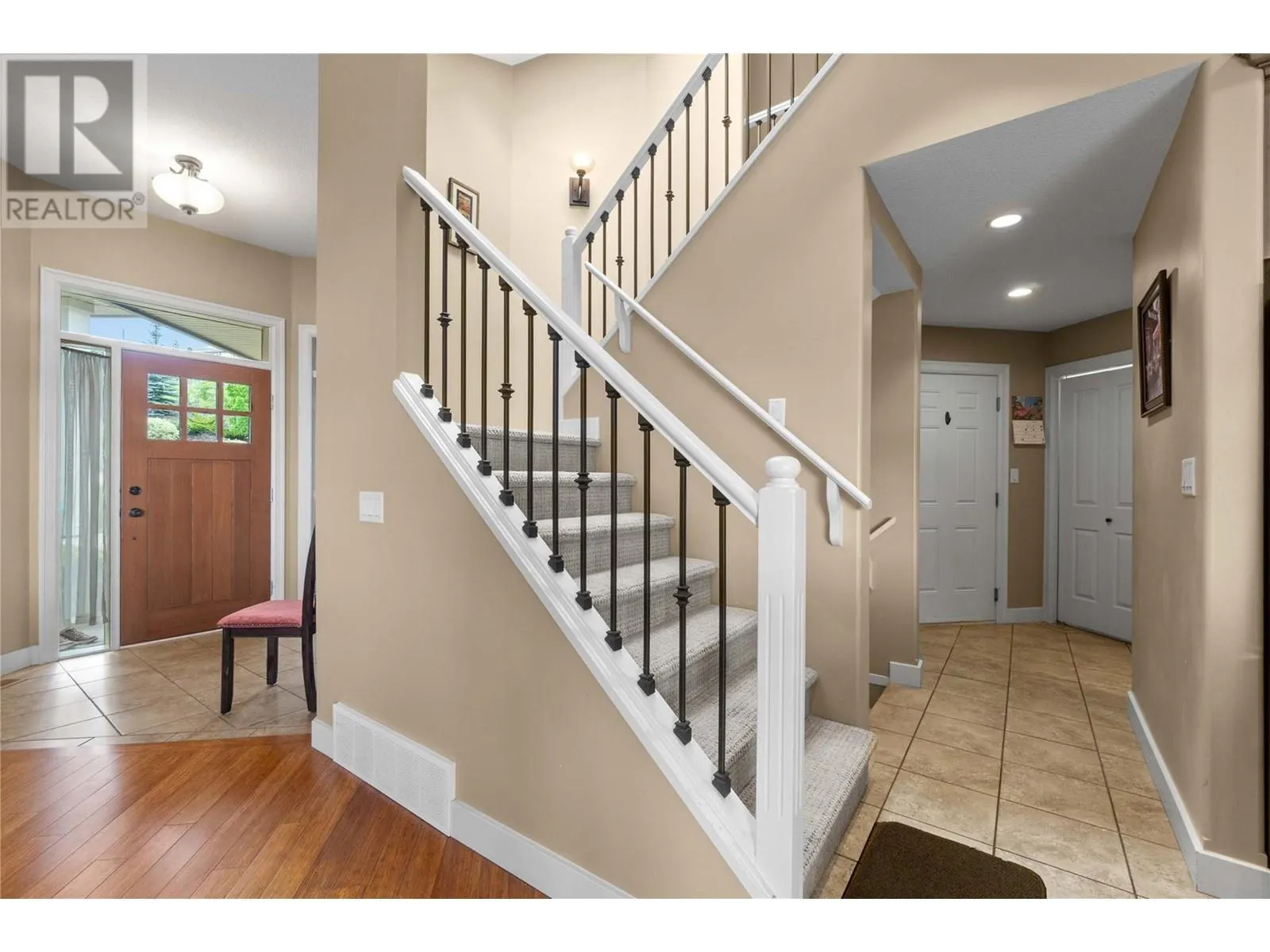 1431 Auto Road SE Unit# 4