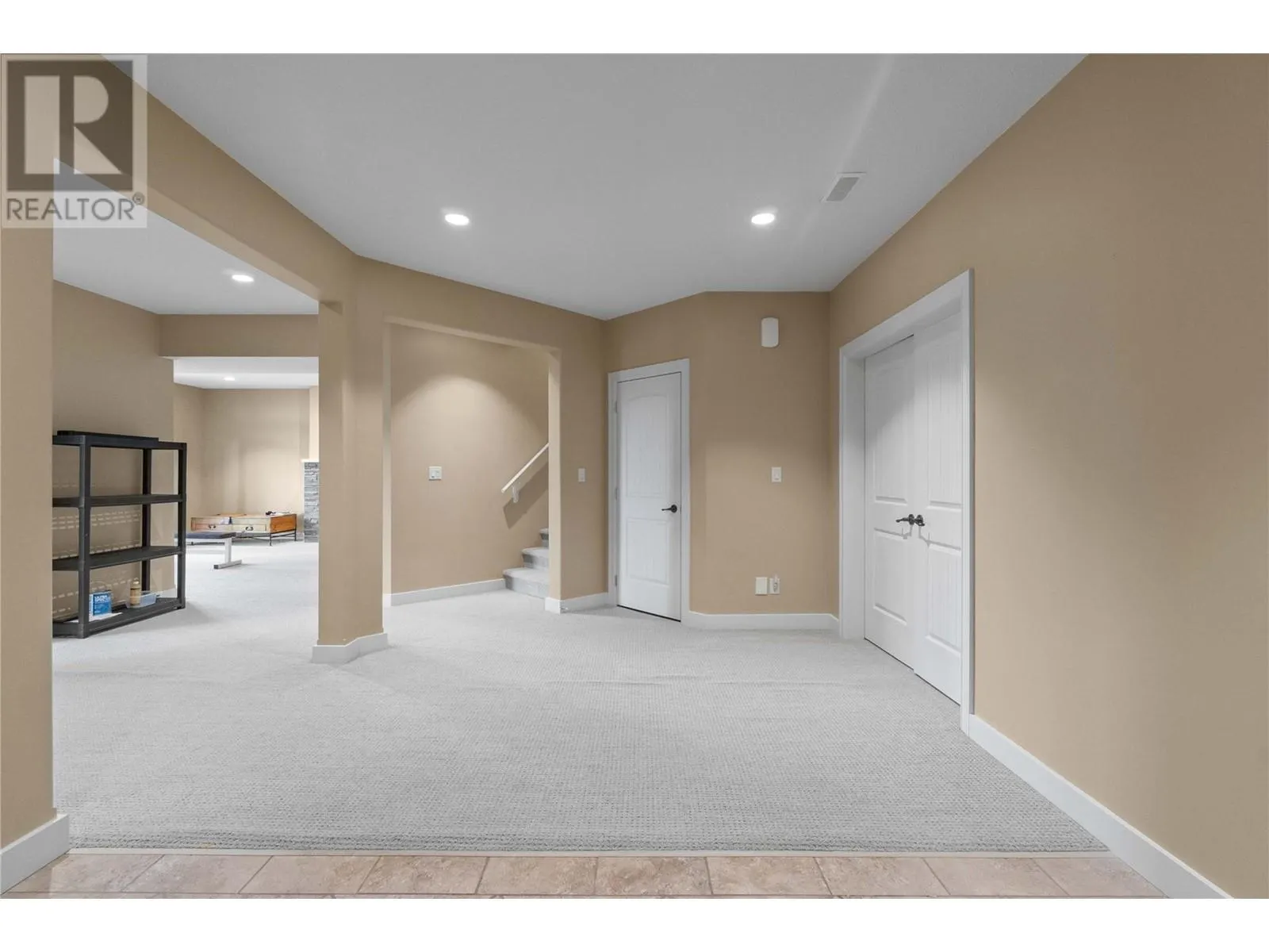 1431 Auto Road SE Unit# 4