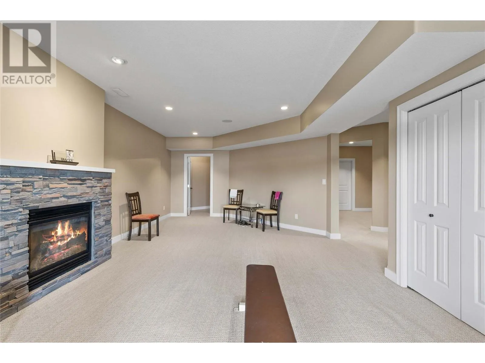1431 Auto Road SE Unit# 4