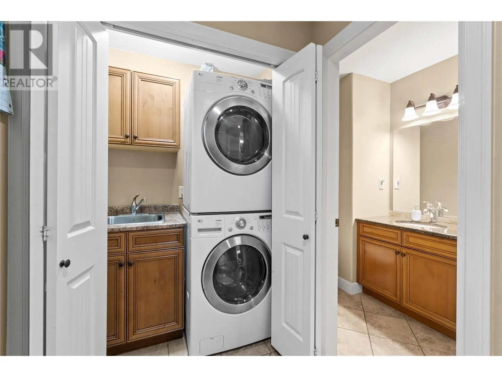 1431 Auto Road SE Unit# 4