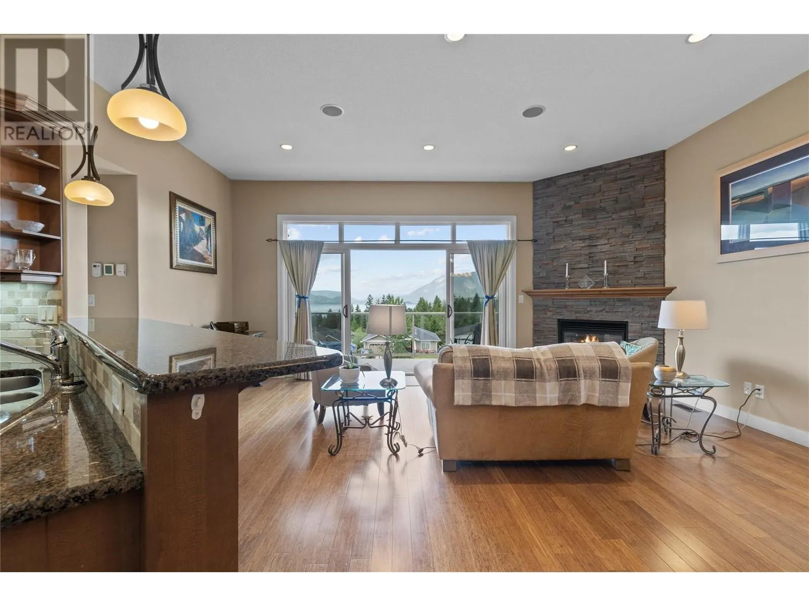 1431 Auto Road SE Unit# 4