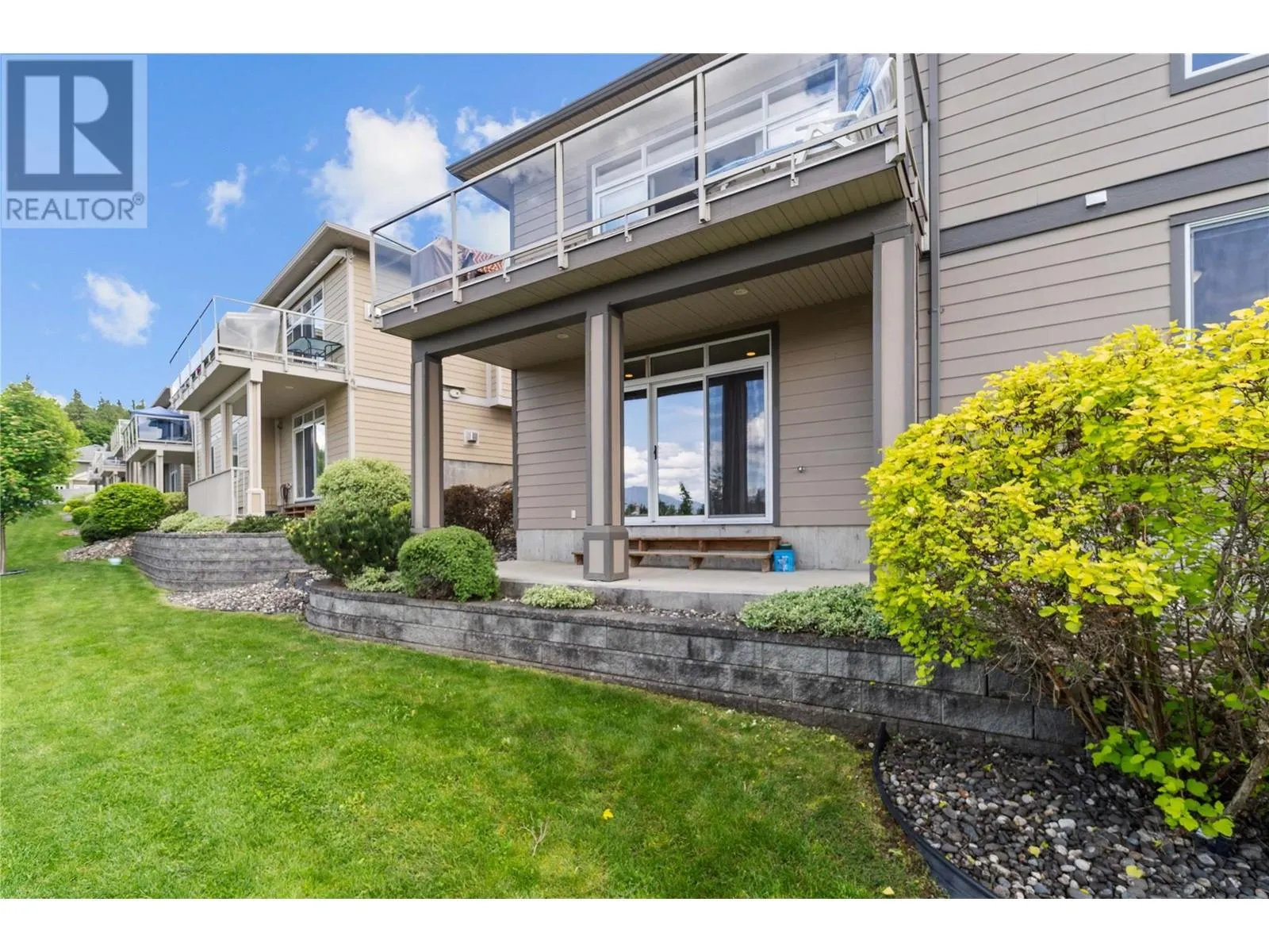 1431 Auto Road SE Unit# 4