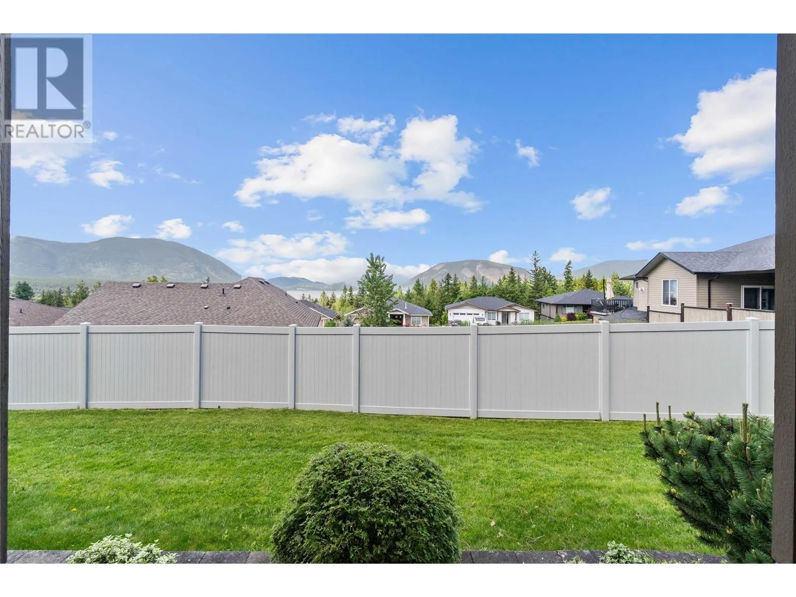 1431 Auto Road SE Unit# 4