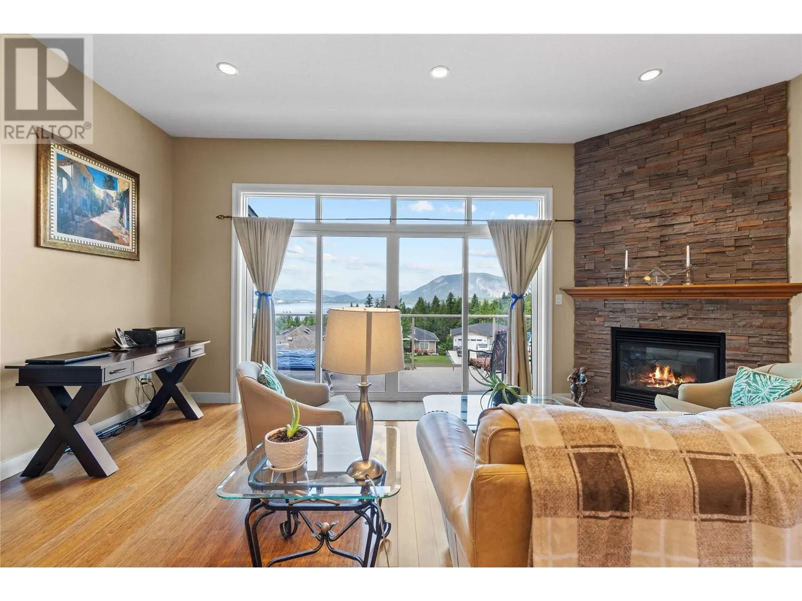 1431 Auto Road SE Unit# 4