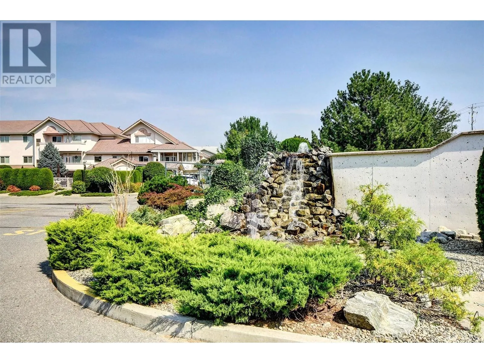 2300 Benvoulin Road Unit# 102