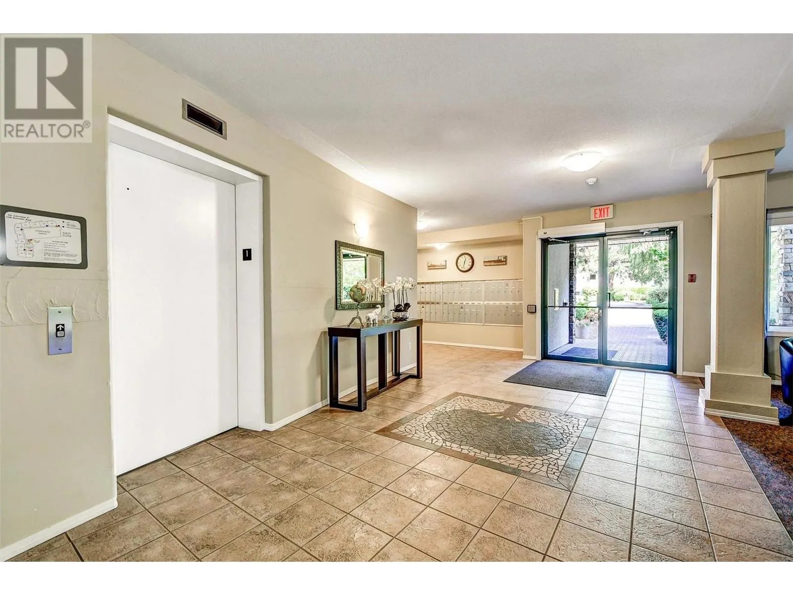 2300 Benvoulin Road Unit# 102