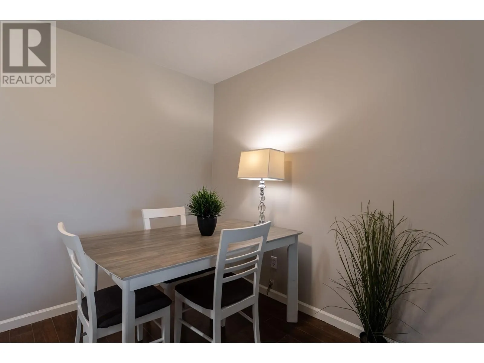 3160 Casorso Road Unit# 313