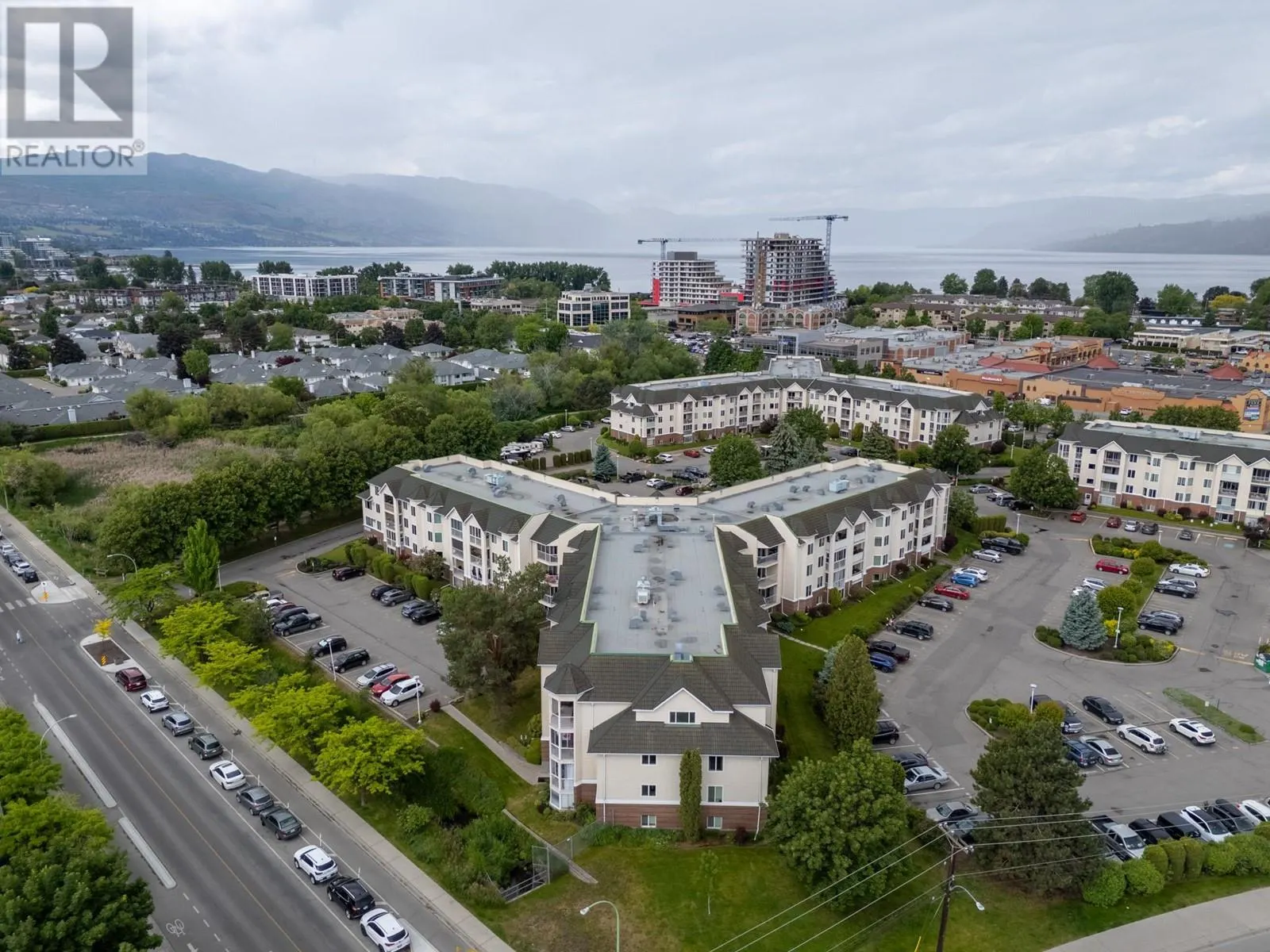 3160 Casorso Road Unit# 313