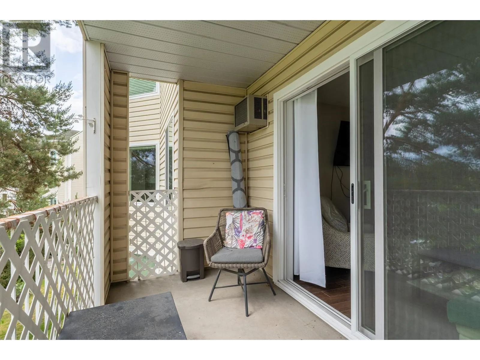 3160 Casorso Road Unit# 313