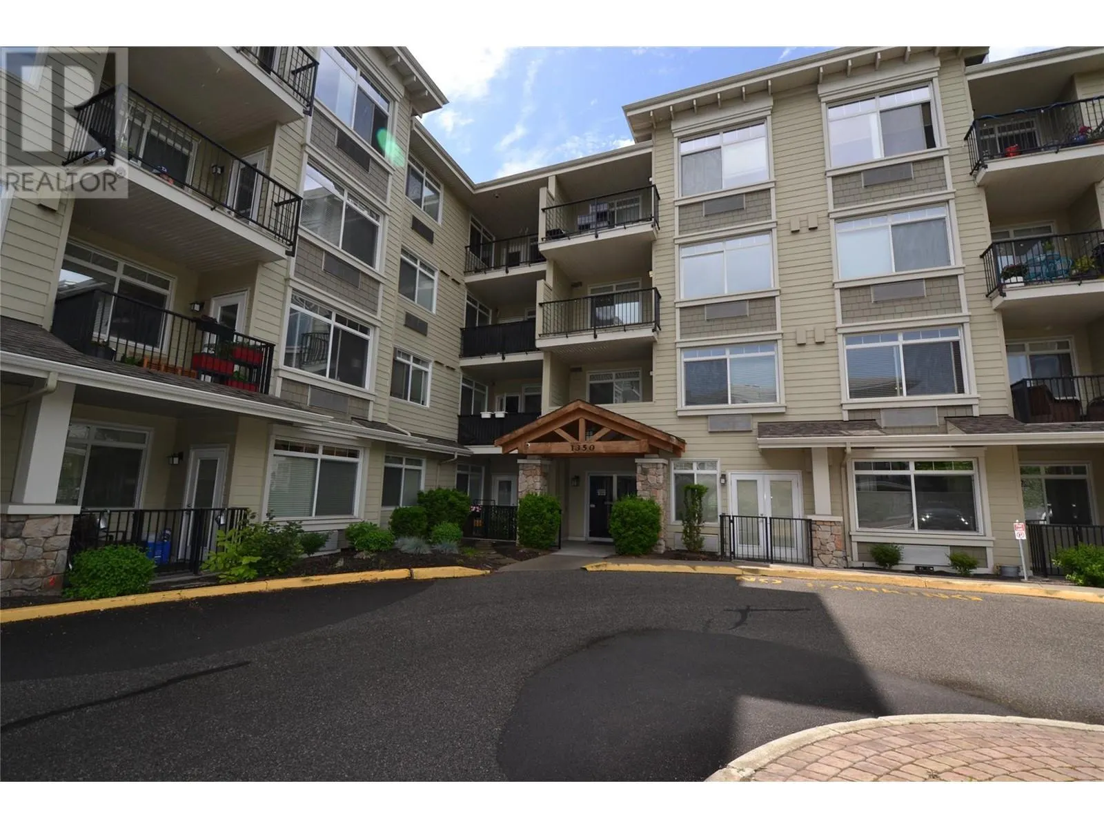 1350 Ridgeway Drive Unit# 308