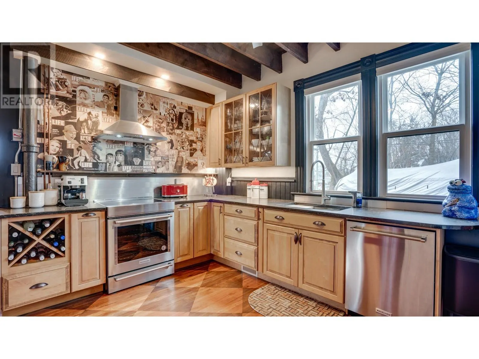 3102 Pleasant Valley Road