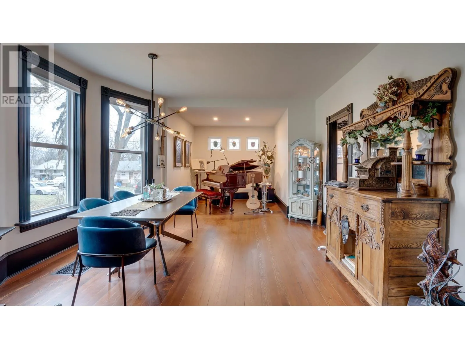 3102 Pleasant Valley Road