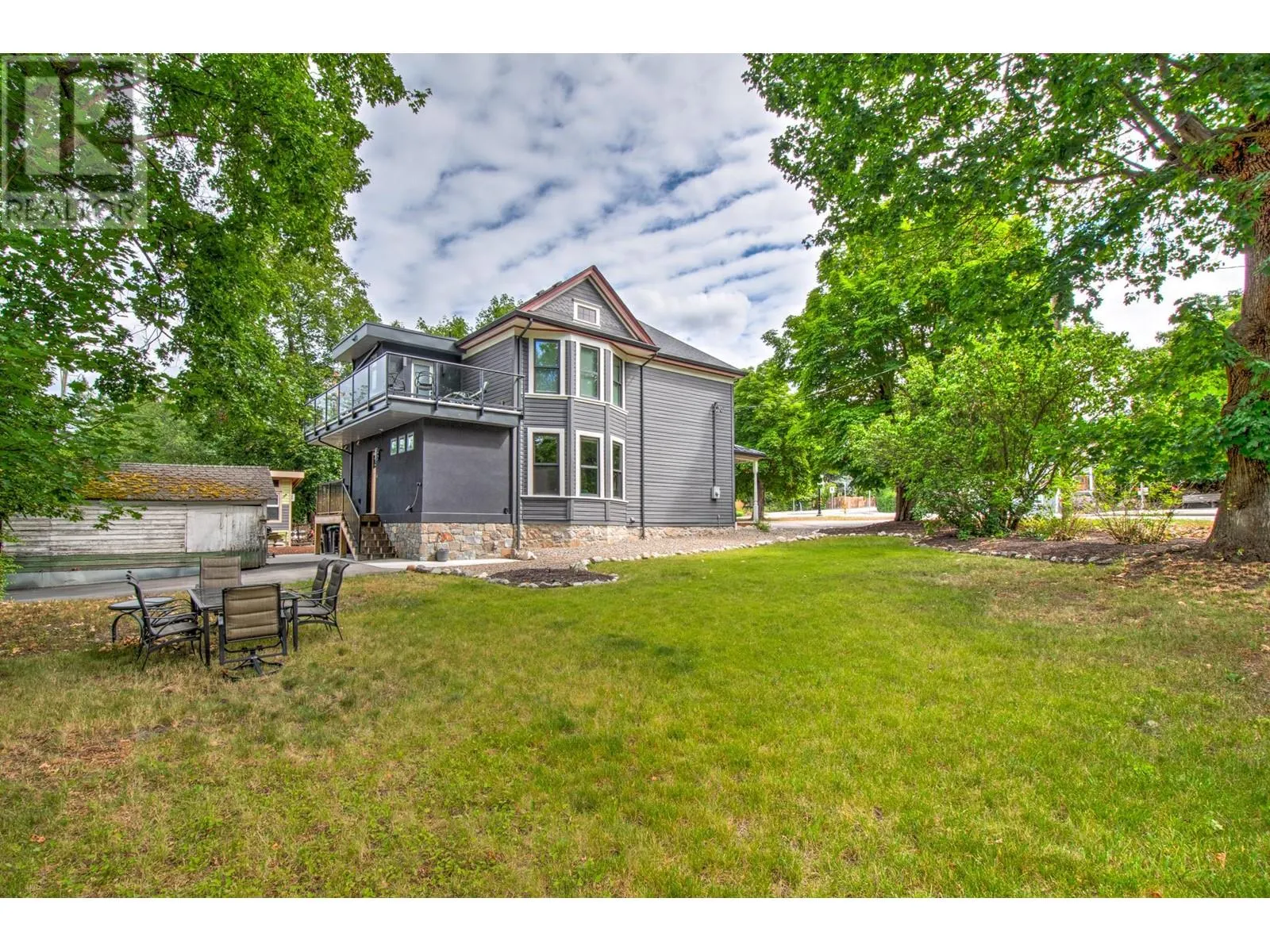 3102 Pleasant Valley Road