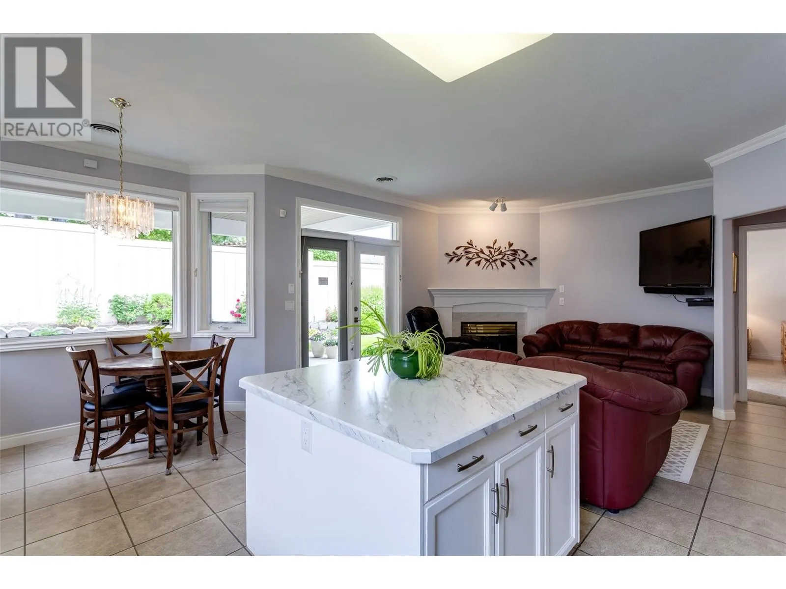3360 Old Okanagan Highway Unit# 108