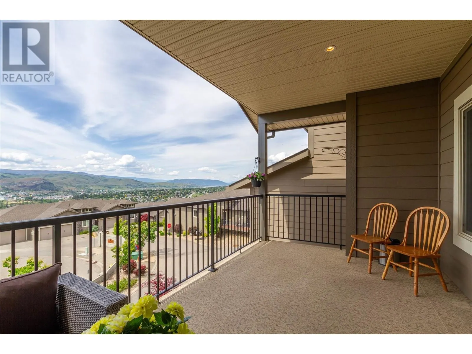 1040 Mt.Revelstoke Place Unit# 29