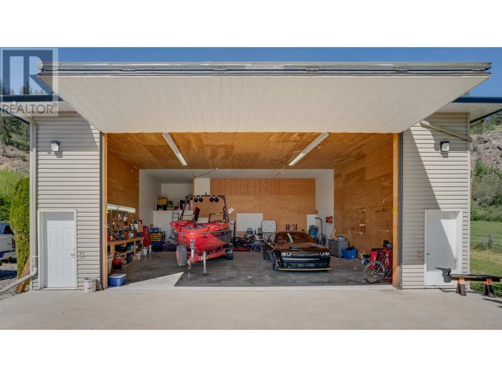 4767 Grandview Flats N Road