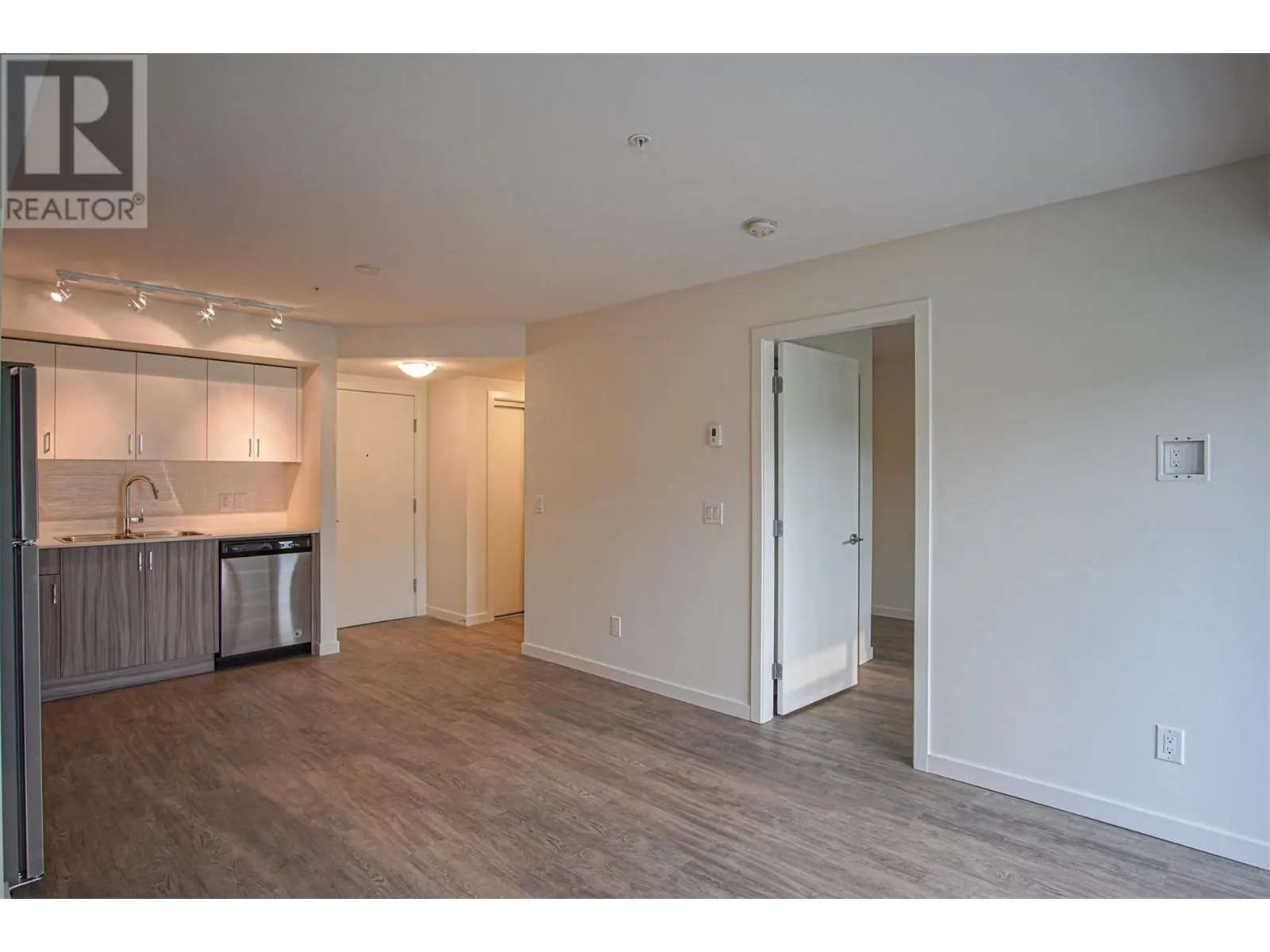 625 Academy Way Unit# 110