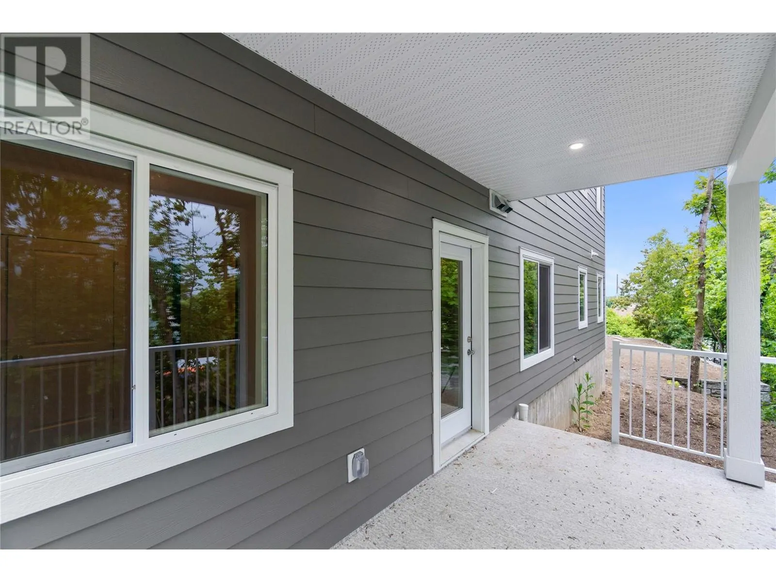 806 Cliff Avenue Unit# 104