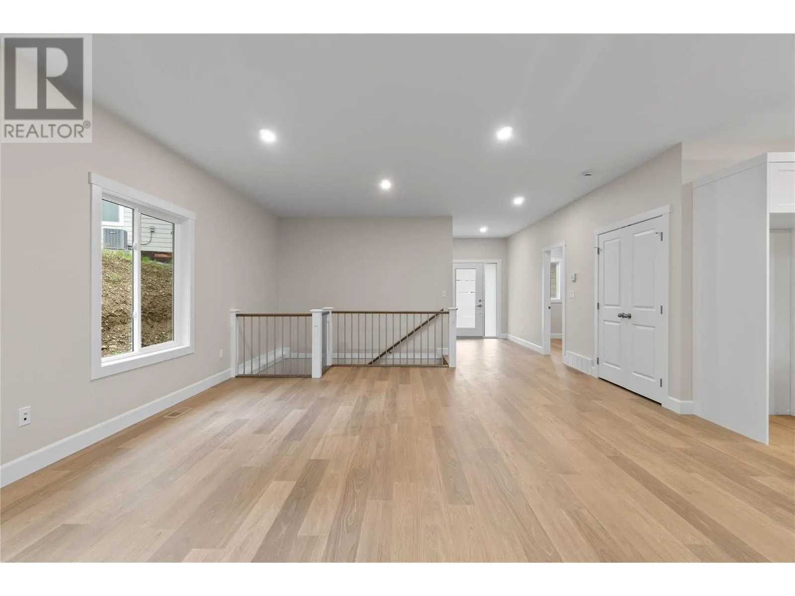 806 Cliff Avenue Unit# 104