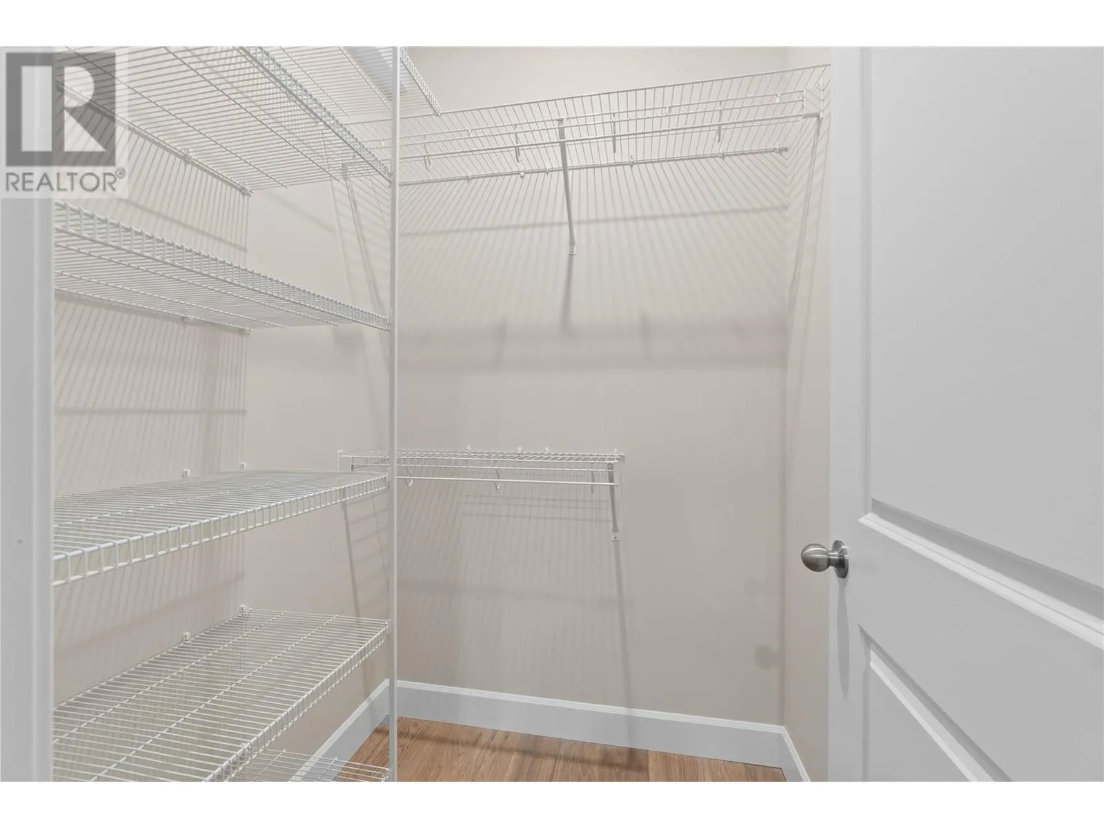 806 Cliff Avenue Unit# 104