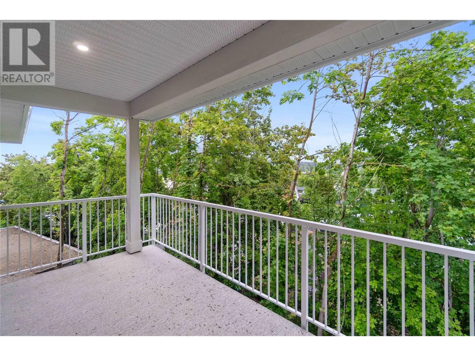 806 Cliff Avenue Unit# 104