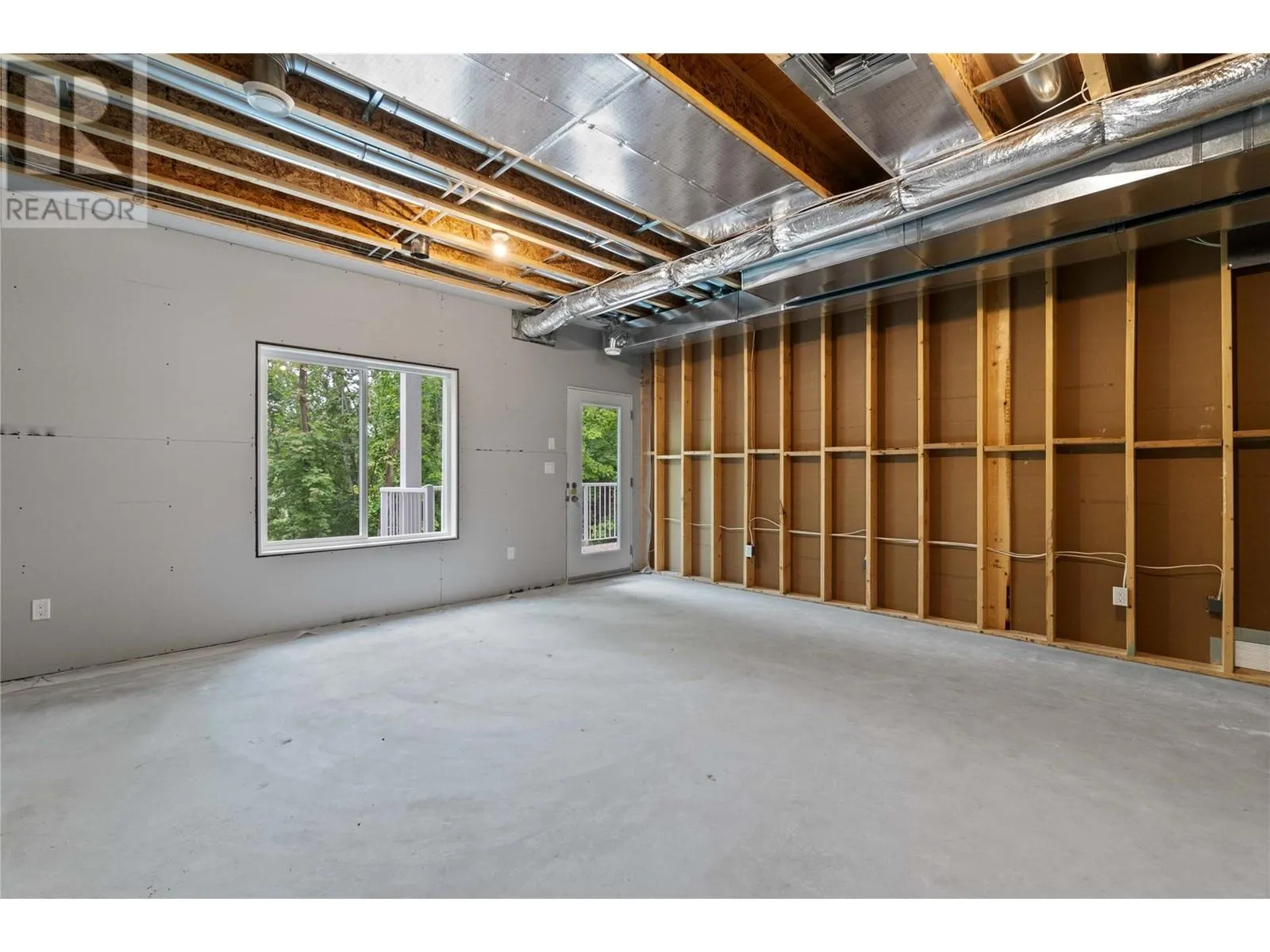 806 Cliff Avenue Unit# 104