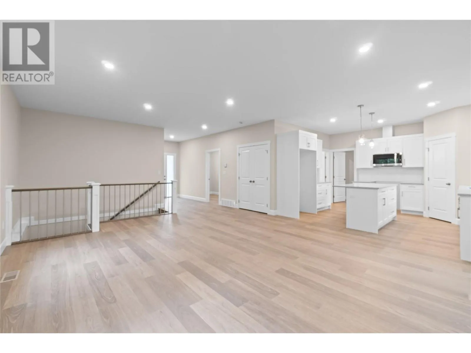 806 Cliff Avenue Unit# 104