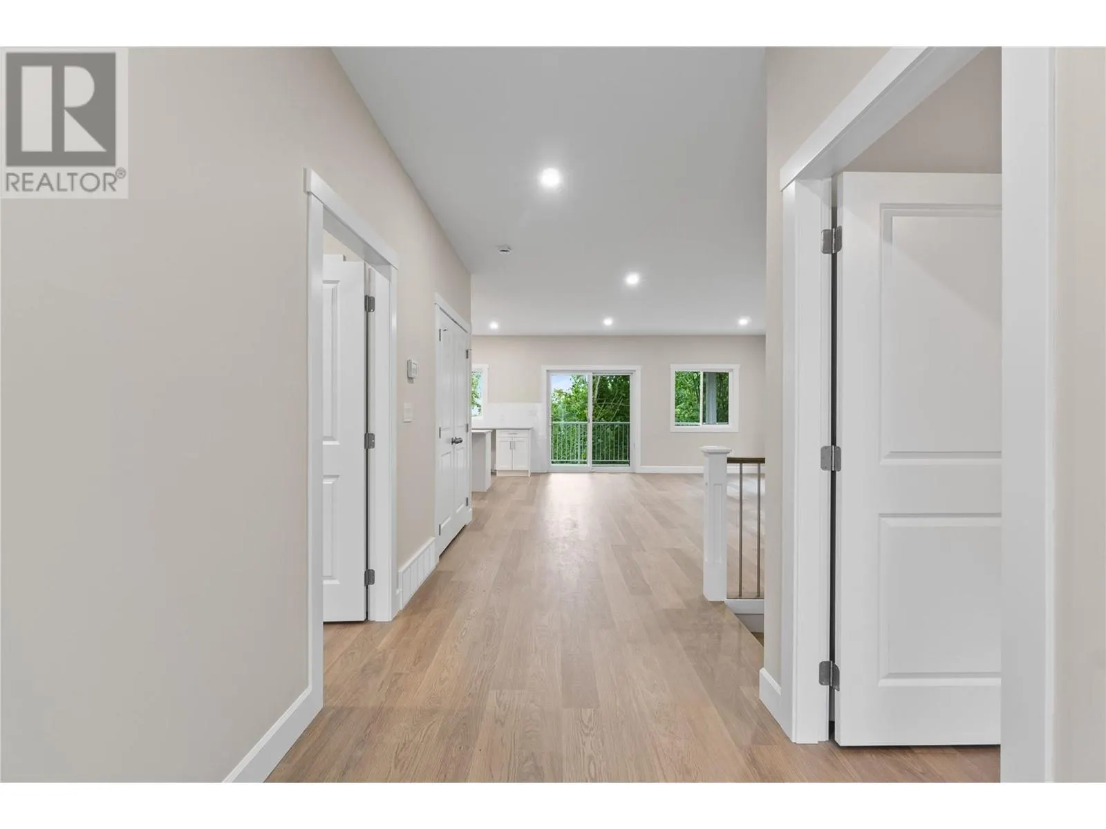806 Cliff Avenue Unit# 104