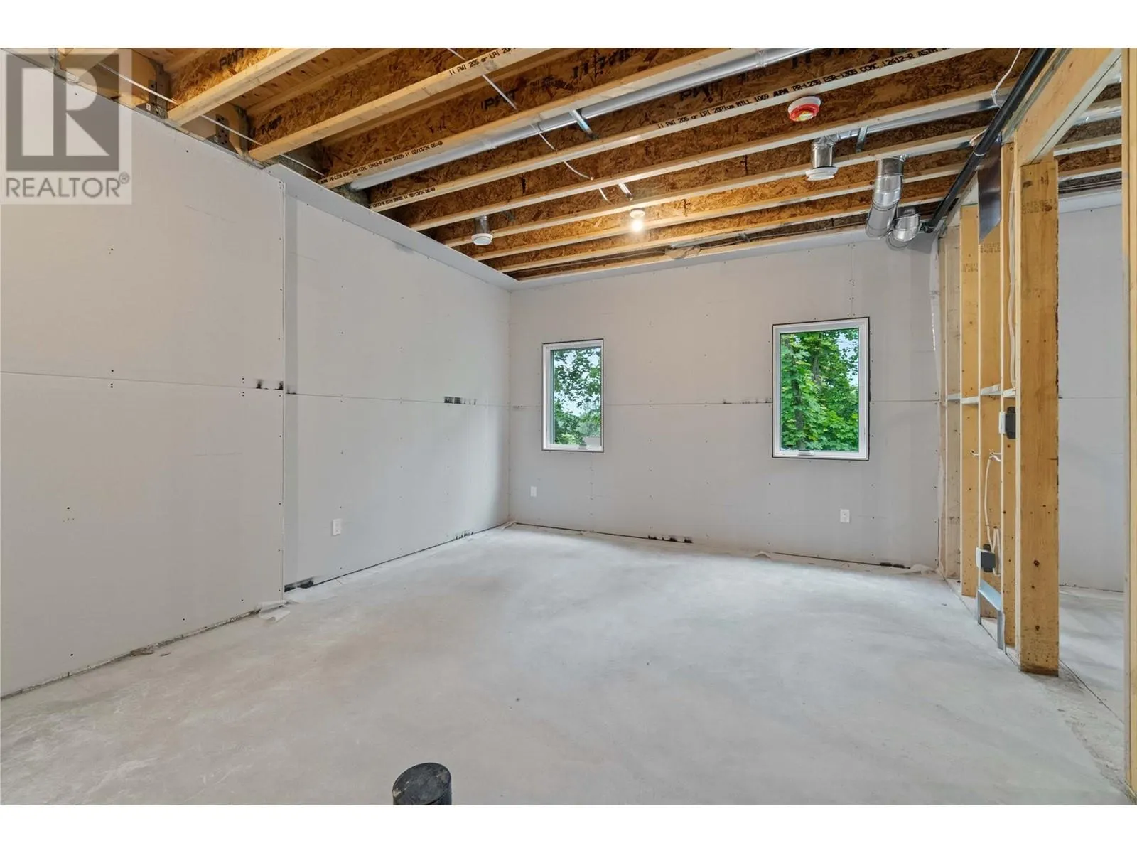 806 Cliff Avenue Unit# 104