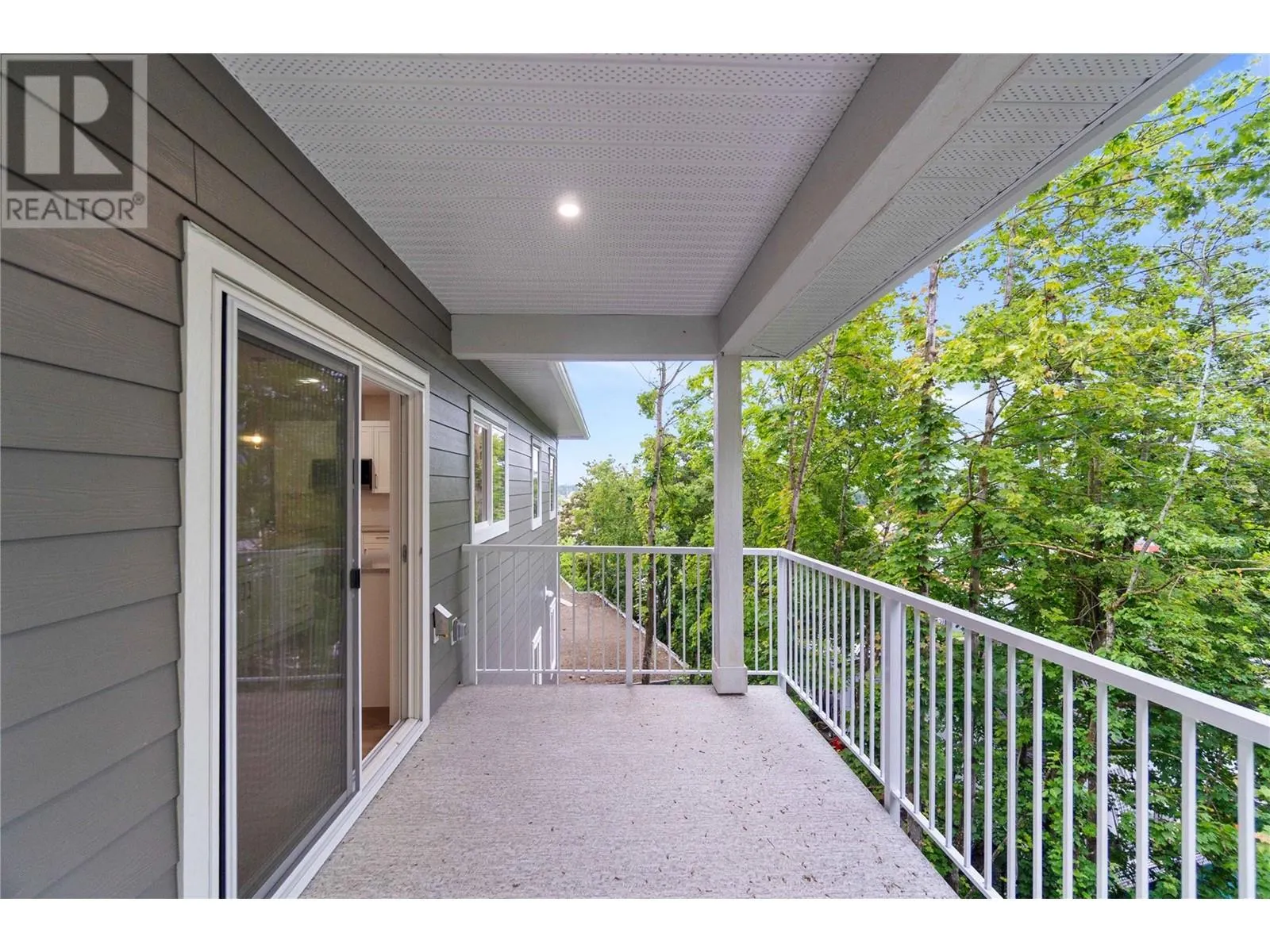 806 Cliff Avenue Unit# 104