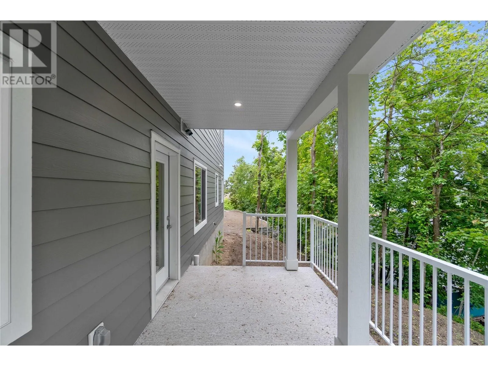 806 Cliff Avenue Unit# 104