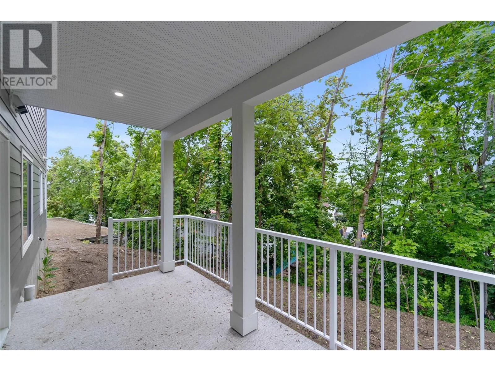 806 Cliff Avenue Unit# 104