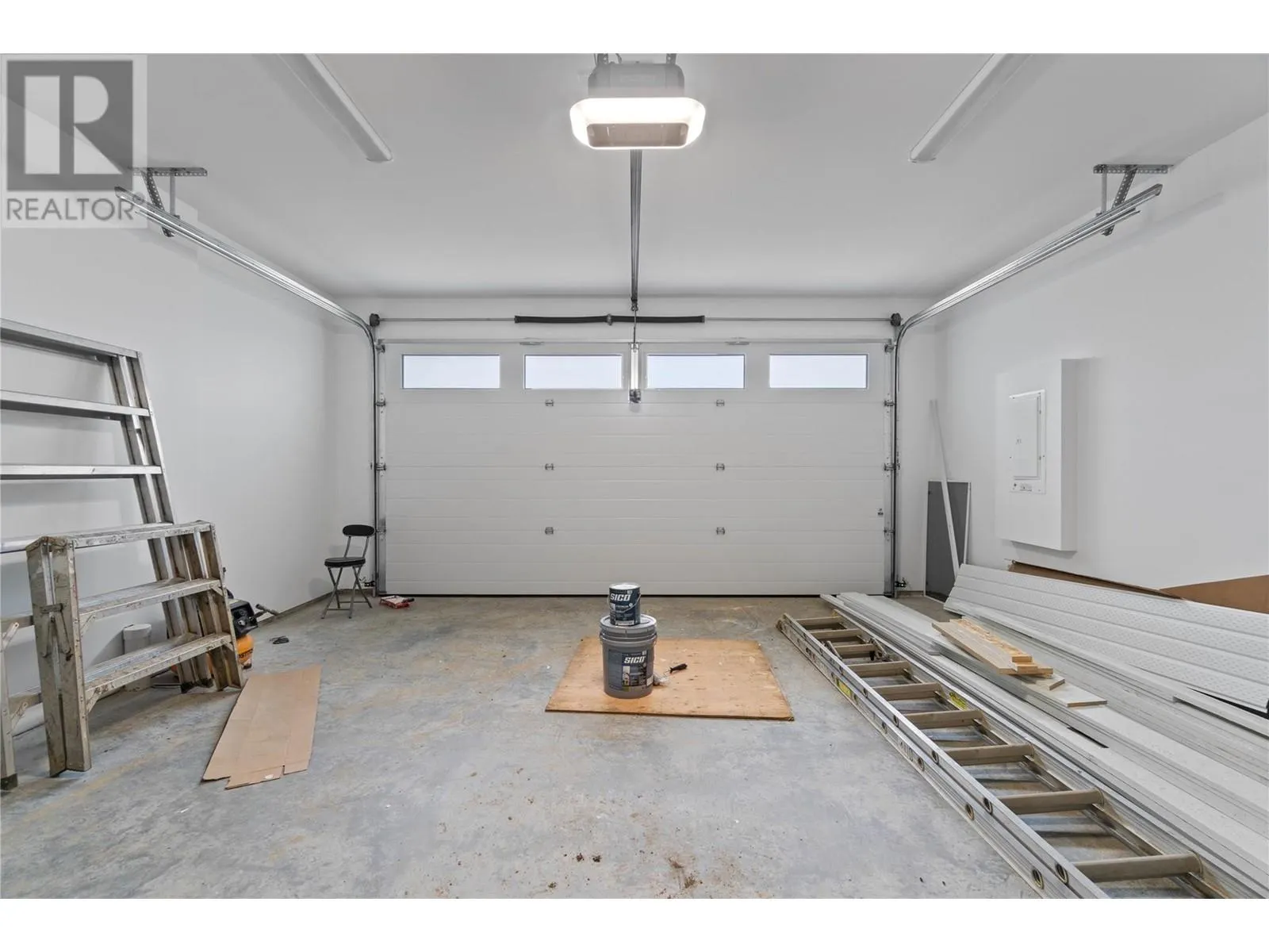806 Cliff Avenue Unit# 104