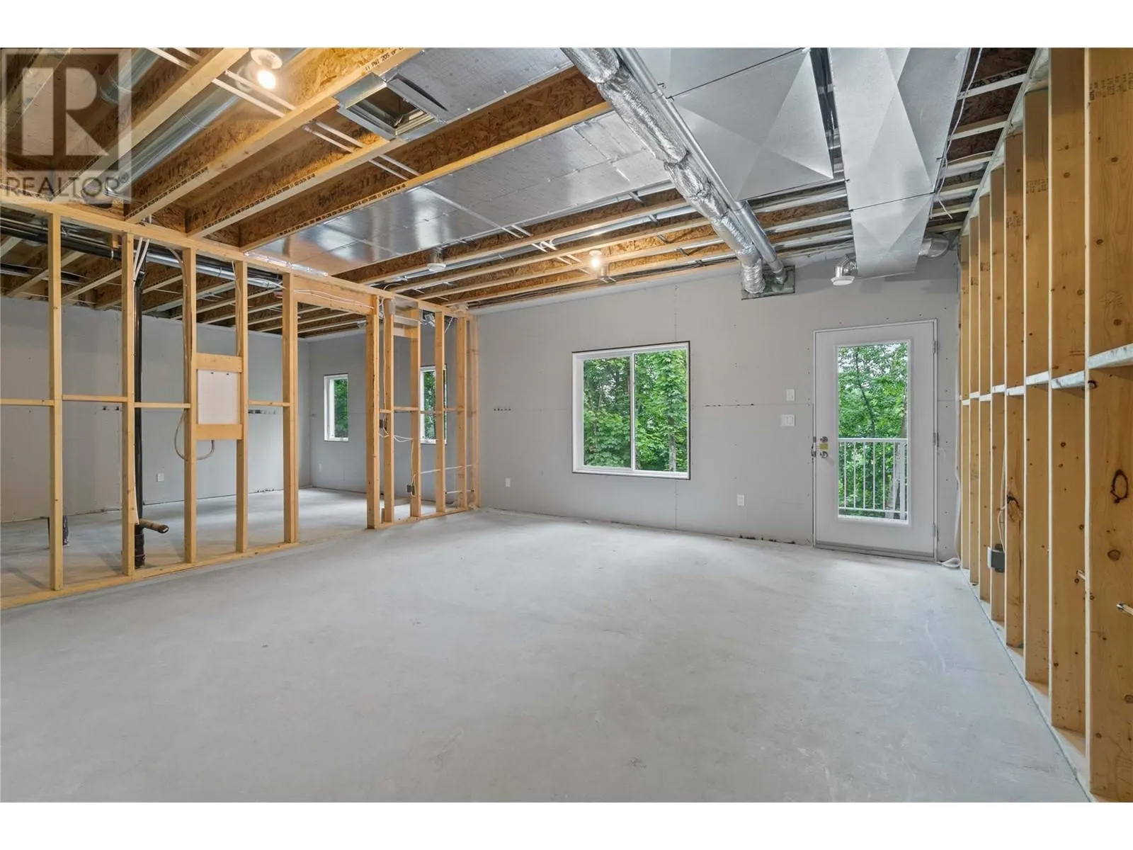 806 Cliff Avenue Unit# 104