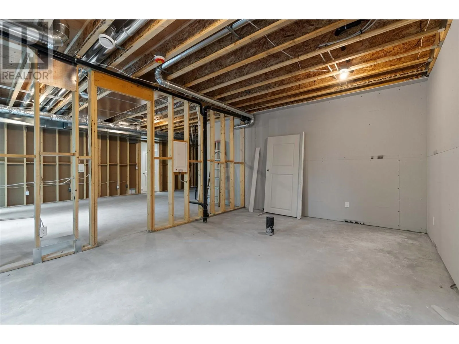 806 Cliff Avenue Unit# 104