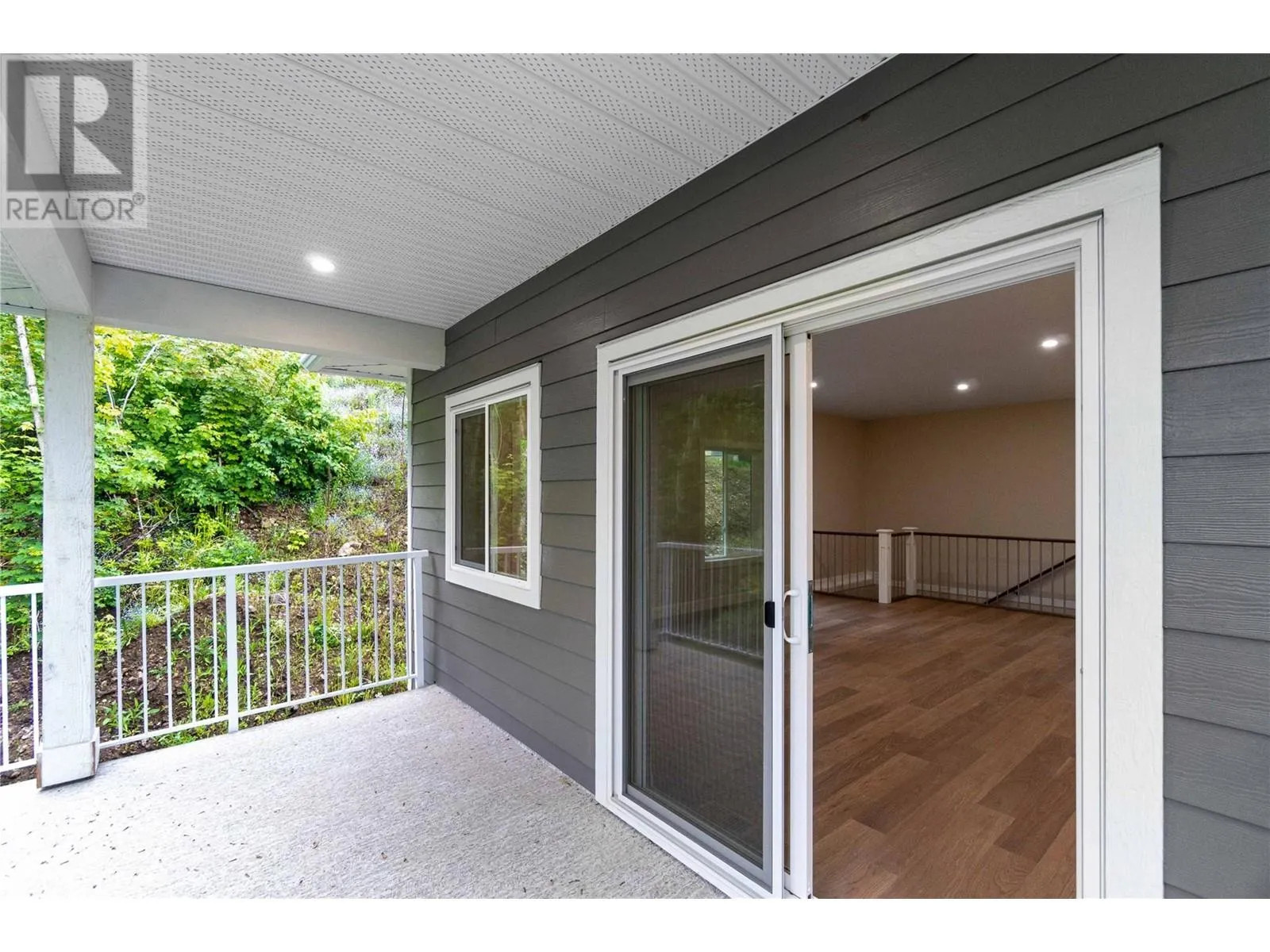 806 Cliff Avenue Unit# 104