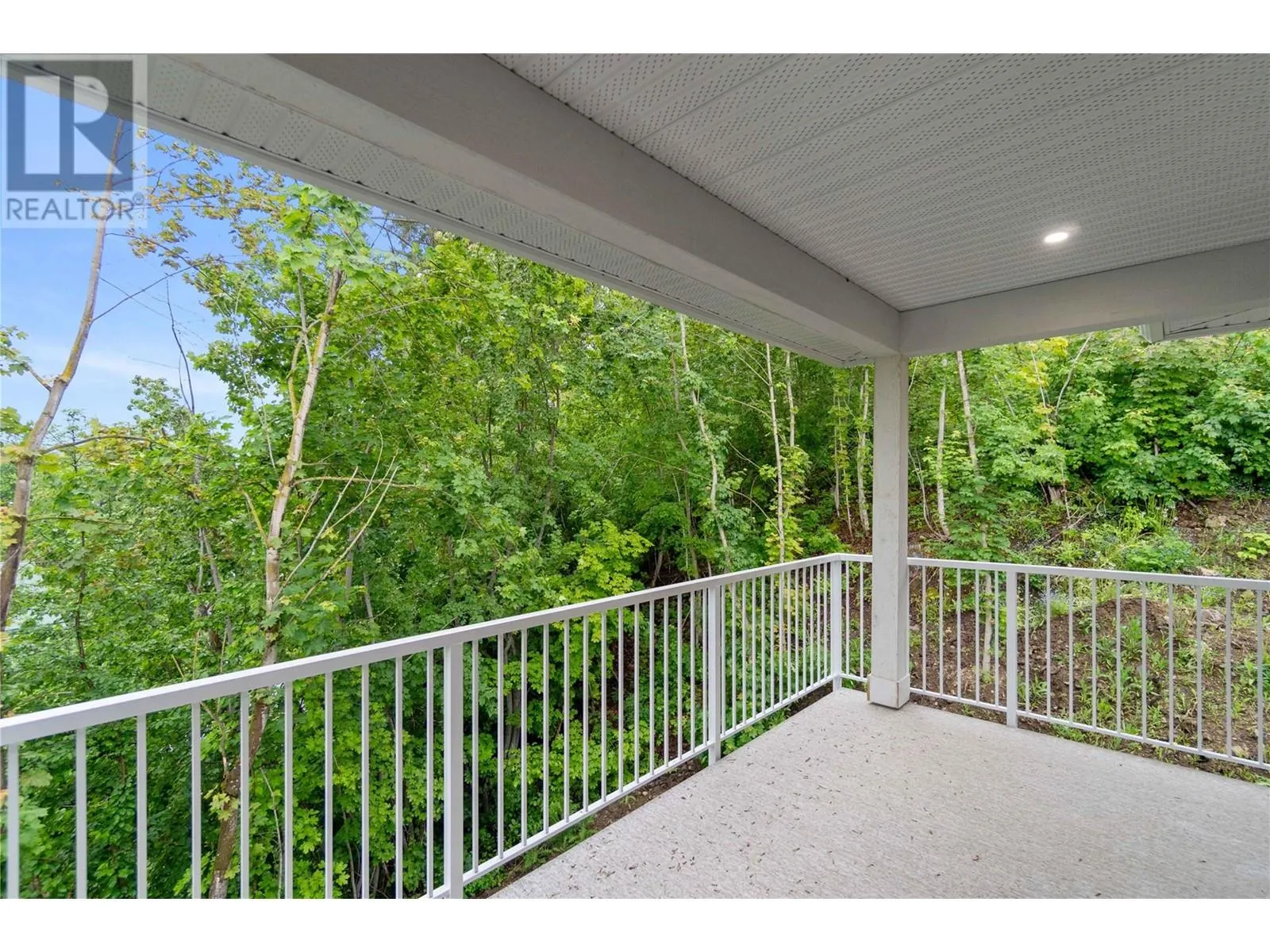 806 Cliff Avenue Unit# 104