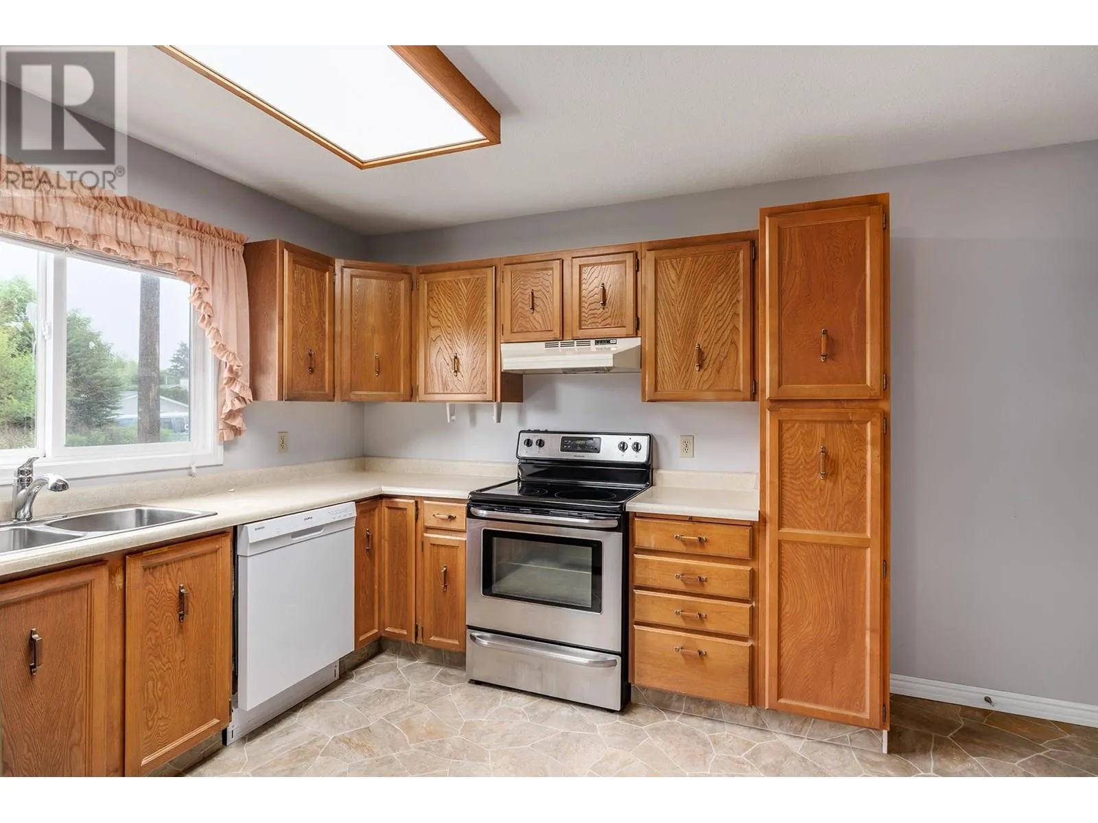 1089 Quesnel Road