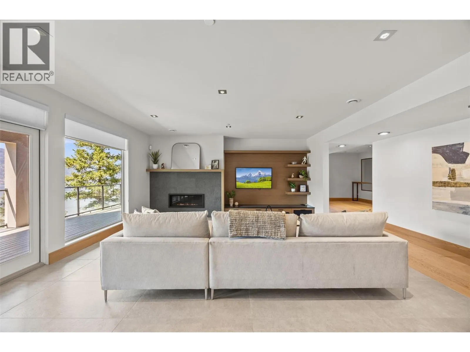 3322 Shayler Road