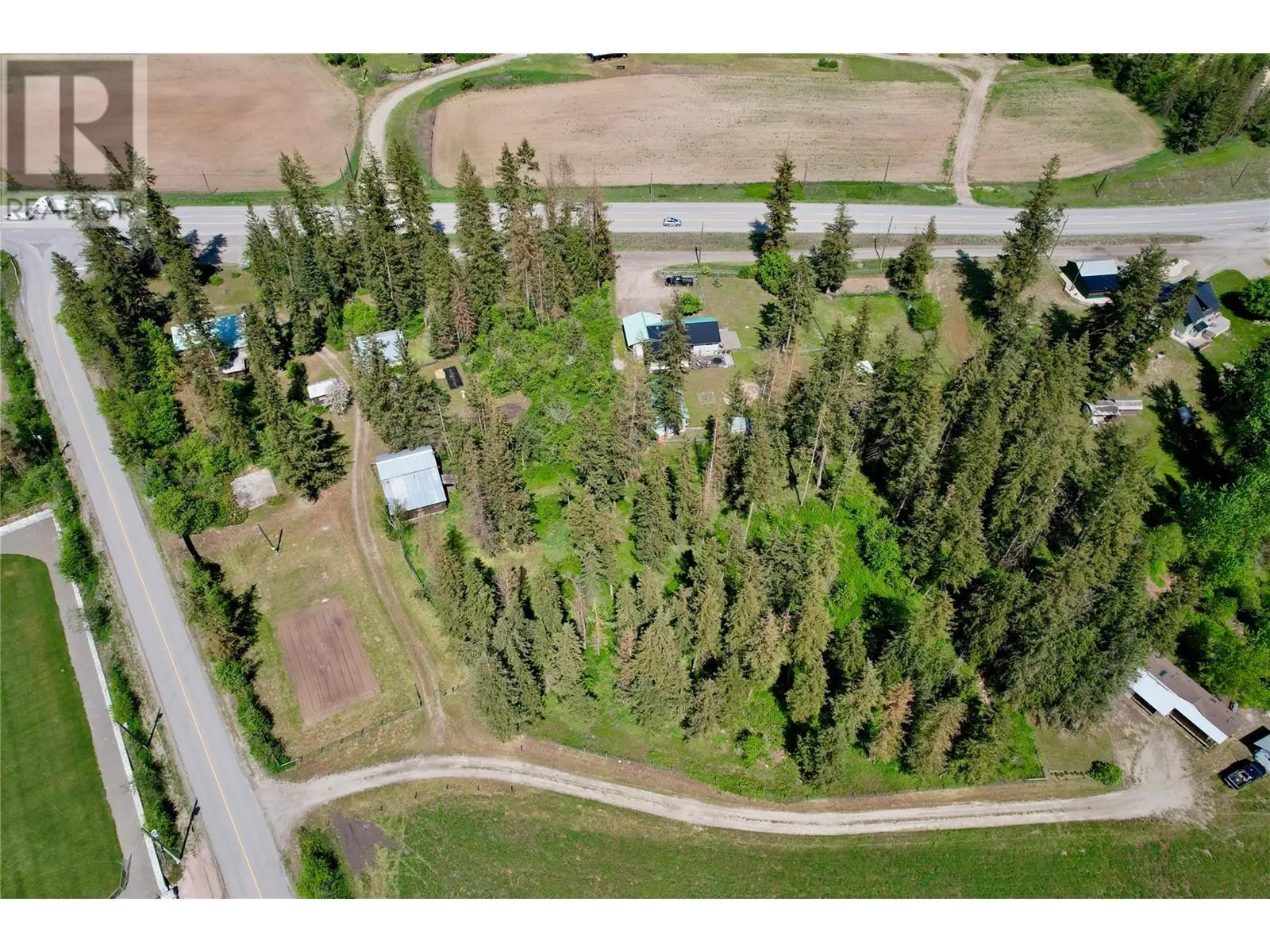 11 Gardom Lake Road