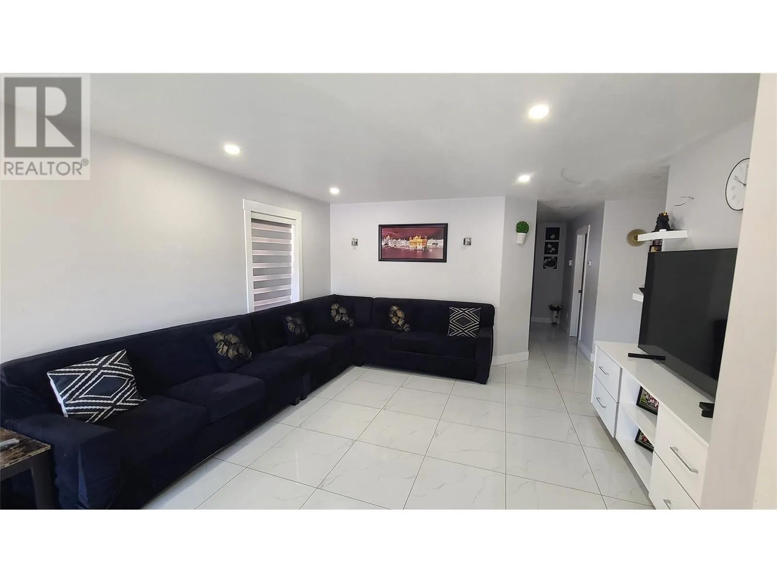 260 WILLOWS Place
