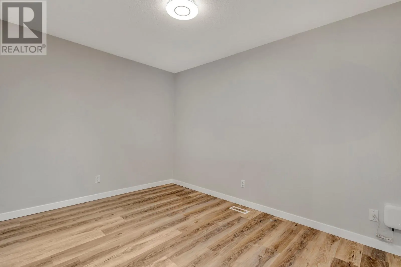 2250 Louie Drive Unit# 121