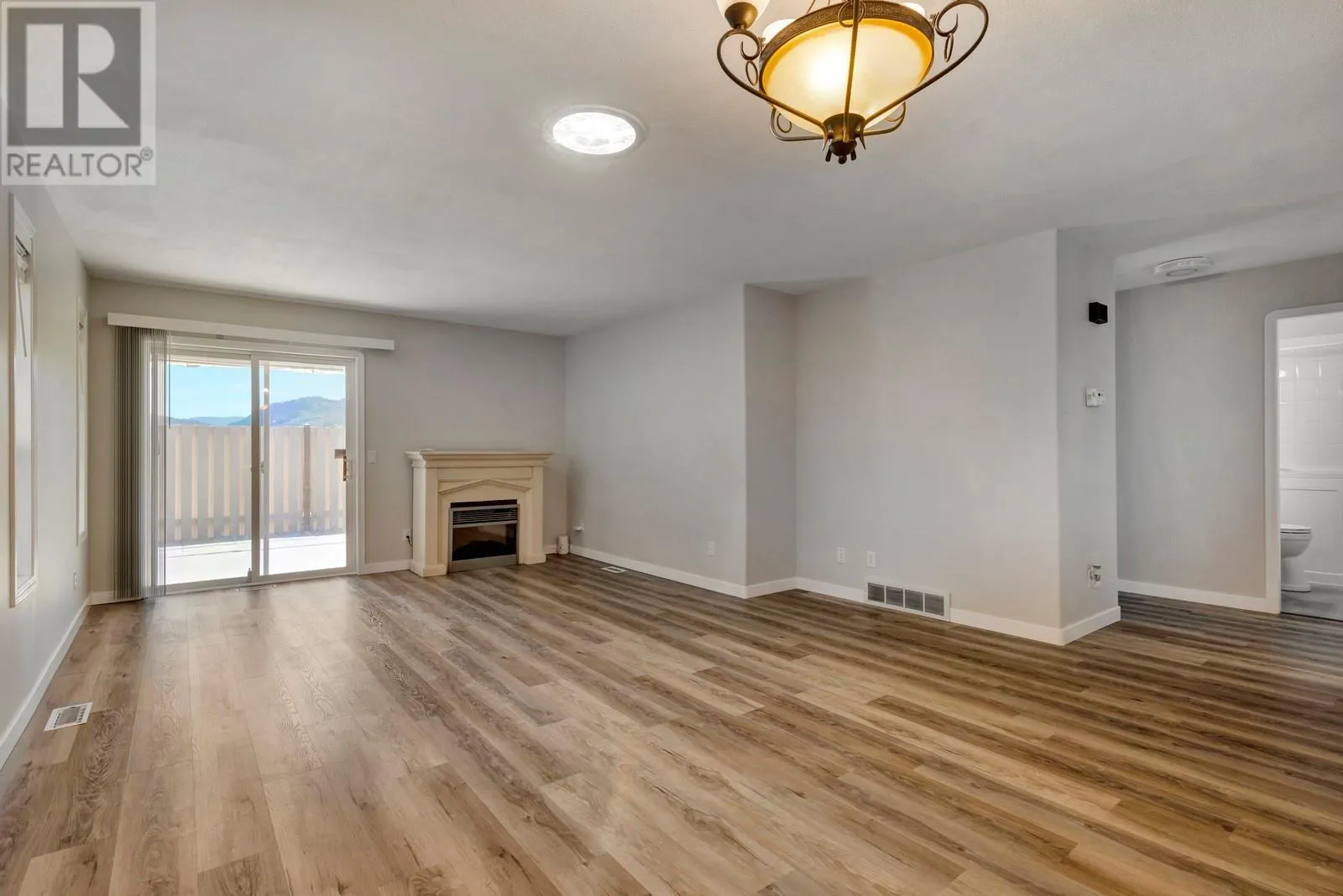 2250 Louie Drive Unit# 121