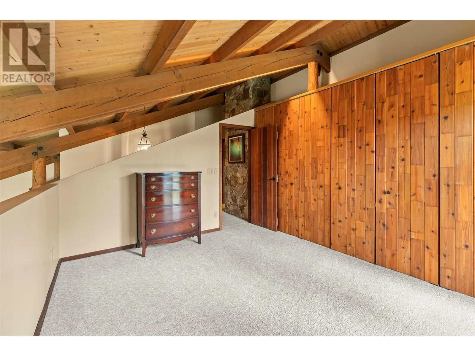 1099 Enderby Mabel Lake Road