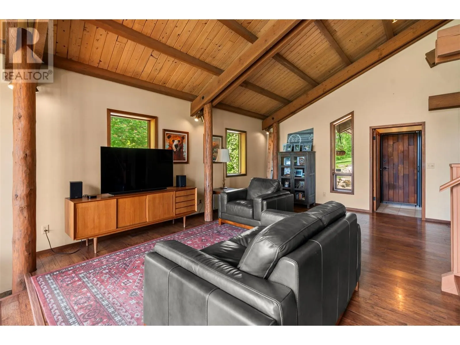 1099 Enderby Mabel Lake Road